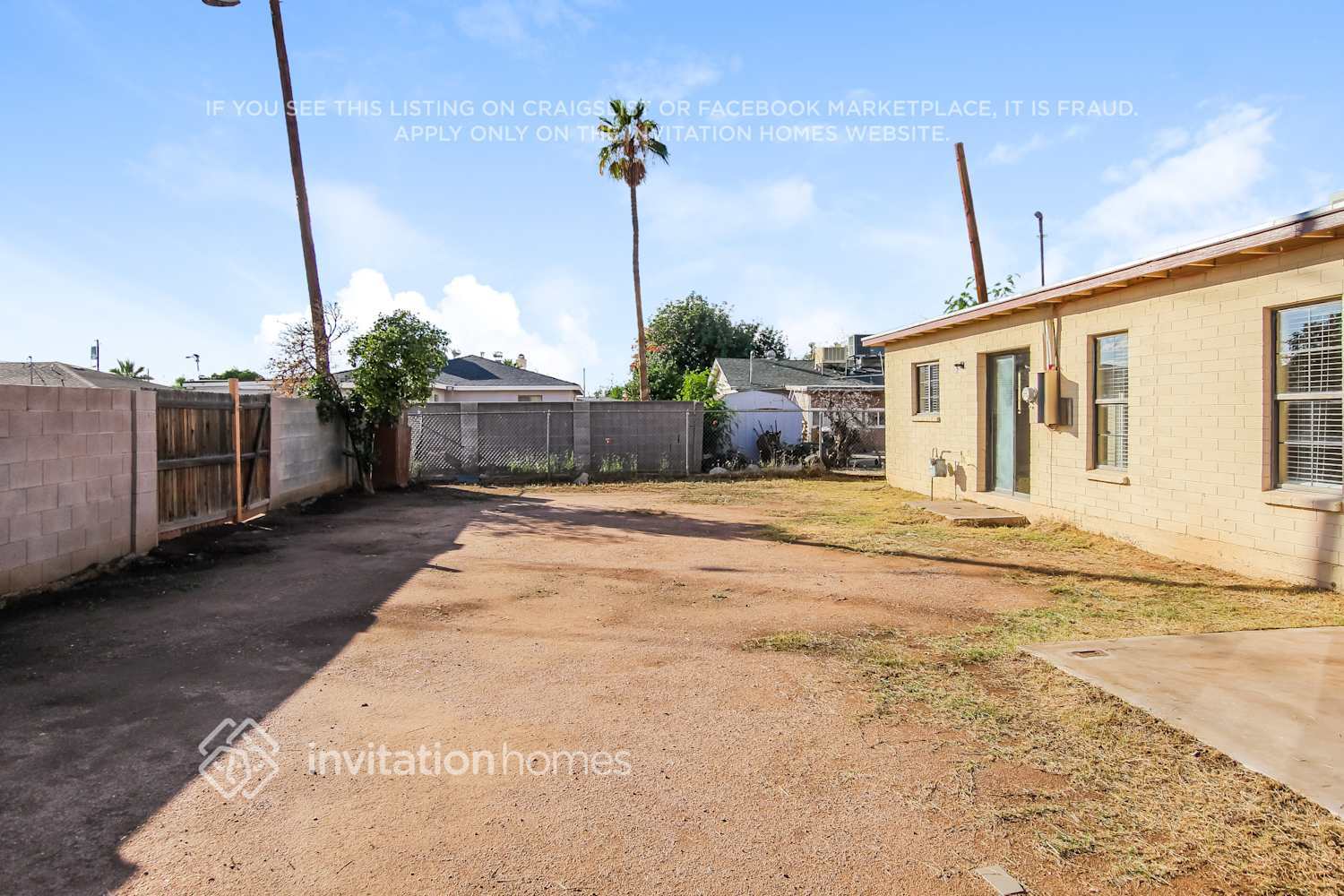 Building Photo - 3231 E Granada Rd