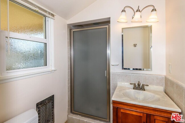 Building Photo - 14745 Marlin Pl