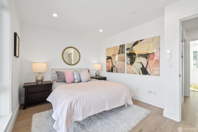 Building Photo - Brand new 2 bedroom with luxury finishes i...