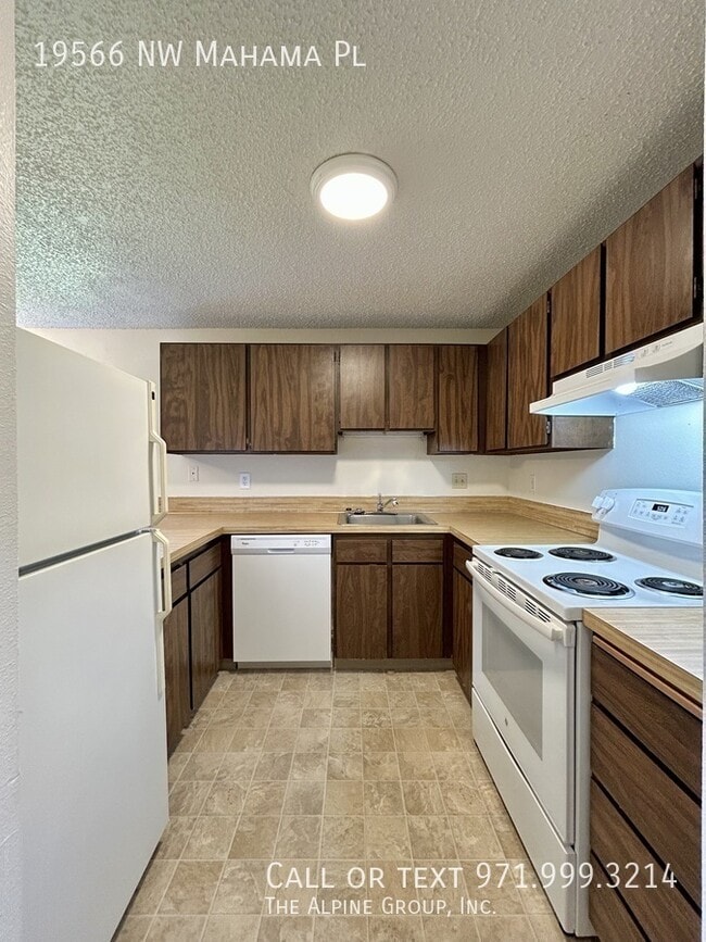 Building Photo - 19566 NW Mahama Pl