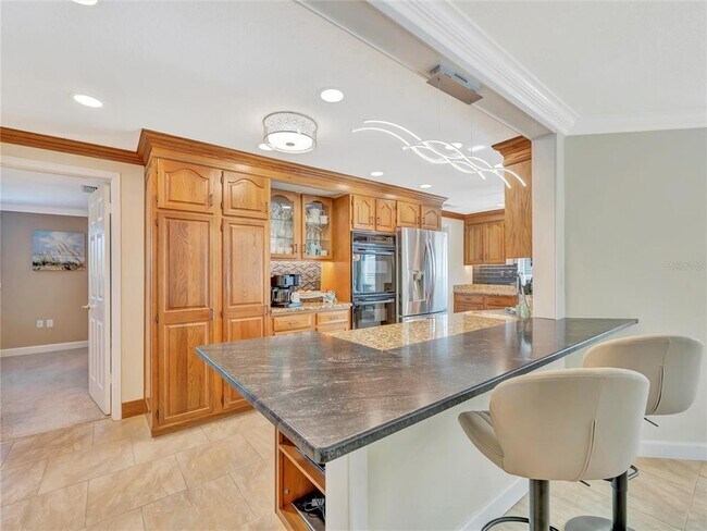 Building Photo - 10432 Sandpiper Rd W