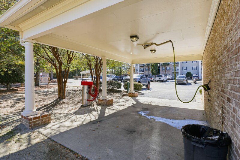 Building Photo - 1340 N Brickyard Rd