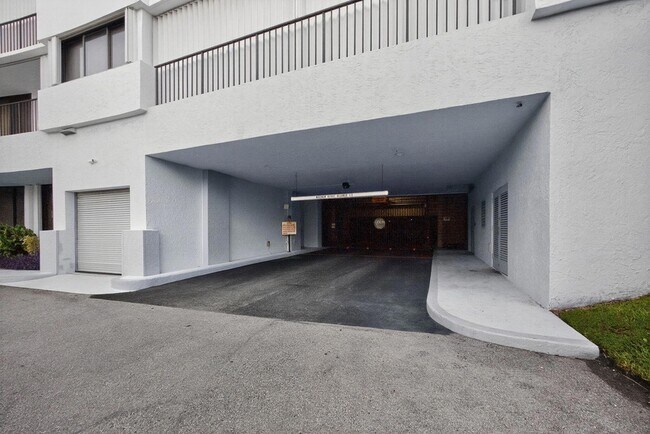 Building Photo - 1190 Jimmy Buffett Mem Hwy