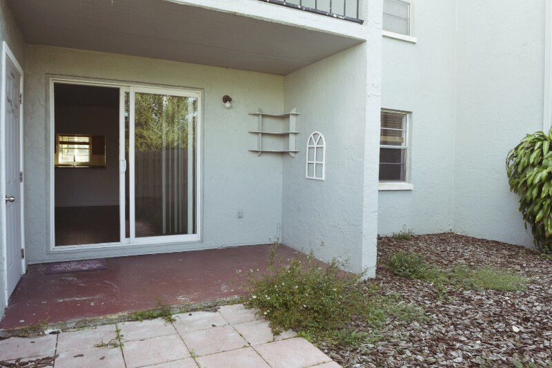 Building Photo - 2836 Somerset Park Dr