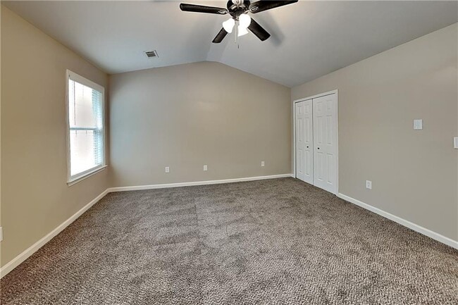Building Photo - 2250 Winthrope Way Dr