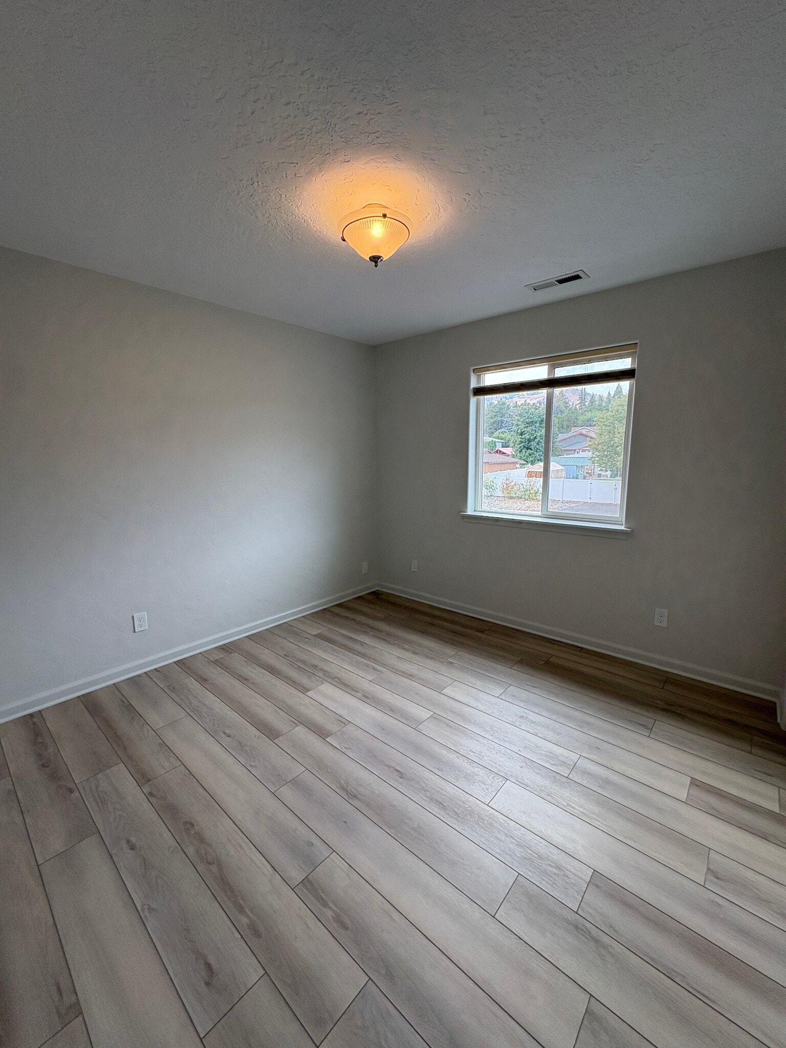Building Photo - 2557 Cordell St