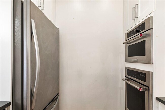 Building Photo - 841 Piedmont Ave NE