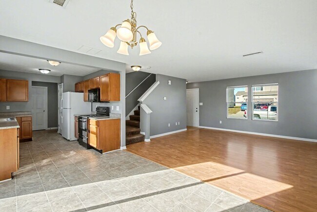 Building Photo - 8131 Grove Berry Dr