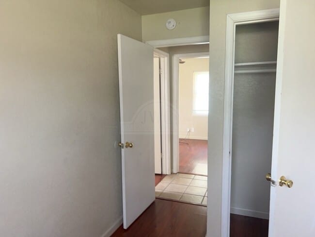 Building Photo - ***2-weeks Free Rent***307 Currie - 3-bedroom home with additional features