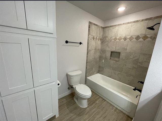 Building Photo - 109 Spruce Tree Ct