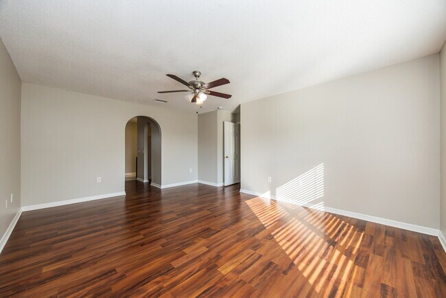 Building Photo - 1336 Dragon Head Dr