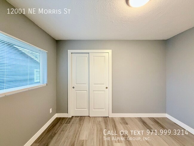 Building Photo - 12001 NE Morris St