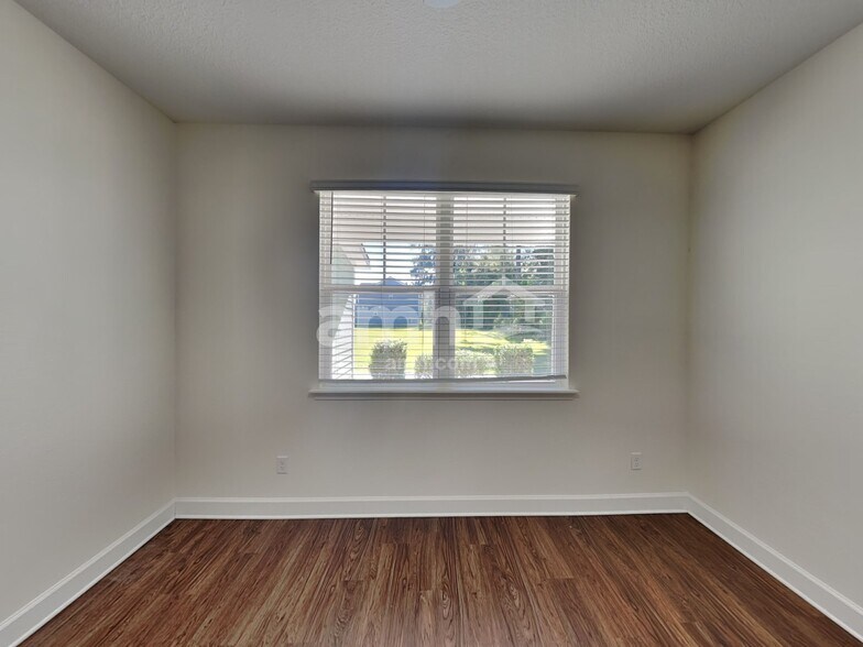 Building Photo - 1889 Silver Point