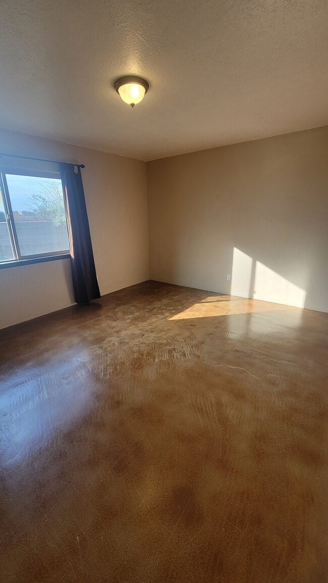 Building Photo - 3323 Camino Prado Vista