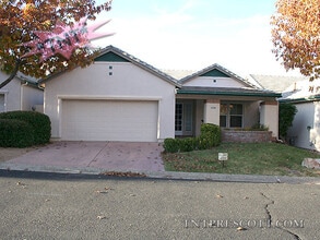 Building Photo - Home in Oaks of the Ranch HOA