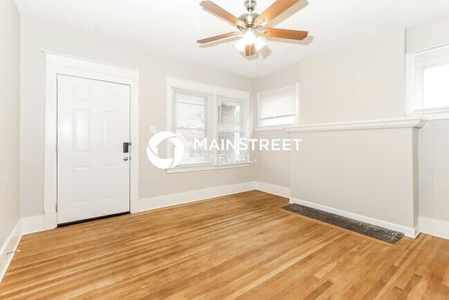 Building Photo - 3 Bedroom Pet-Friendly Home in Louisville,...
