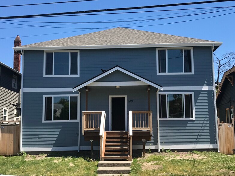 Front entry - 540 27th Ave