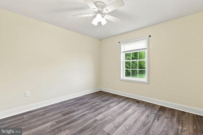 Building Photo - 306 Fegan Rd