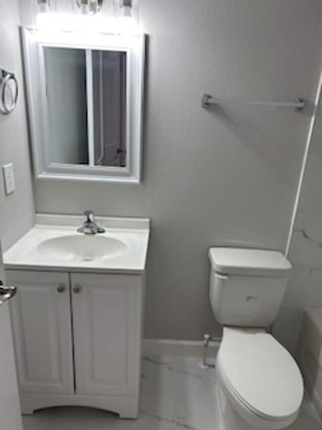 Building Photo - 2 bedroom / 2.5 bath new construction available now!