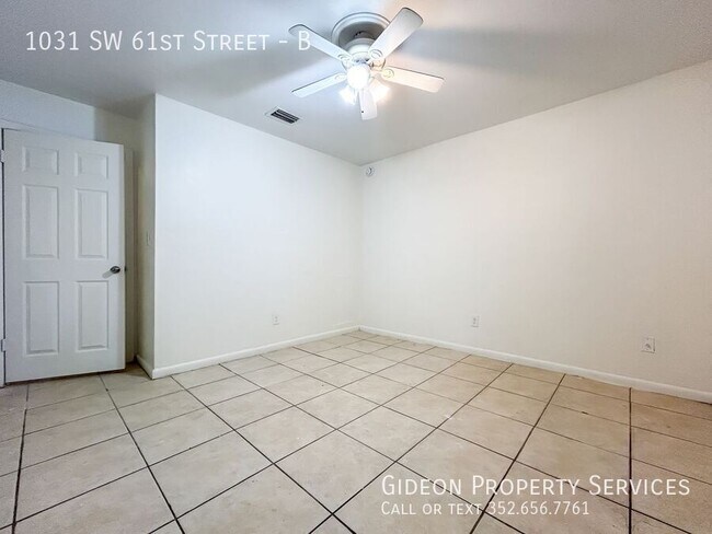 Building Photo - 1031 SW 61st St
