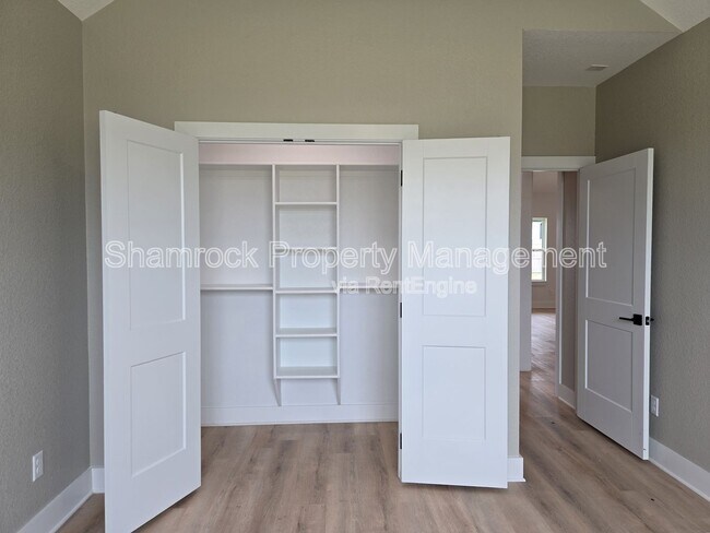 Building Photo - 9900 Ridings Dr