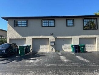 Building Photo - 4586 SW 139th Ct