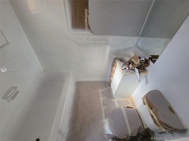 Building Photo - 2118 N 19th Ave