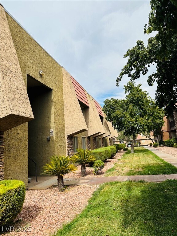 Building Photo - 5080 Indian River Dr