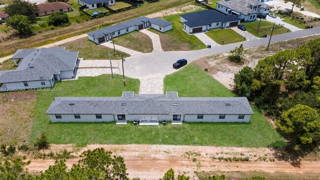 Building Photo - 4986 Fairway Ct
