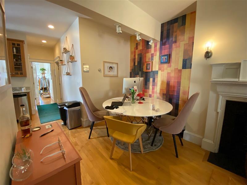 Building Photo - 2 Arlington St