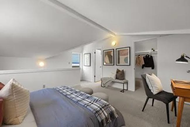 Building Photo - Charming 3bd/3bth Mid Century Home in Lark...