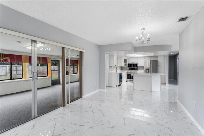 Building Photo - 8609 Sunny Hollow Ln