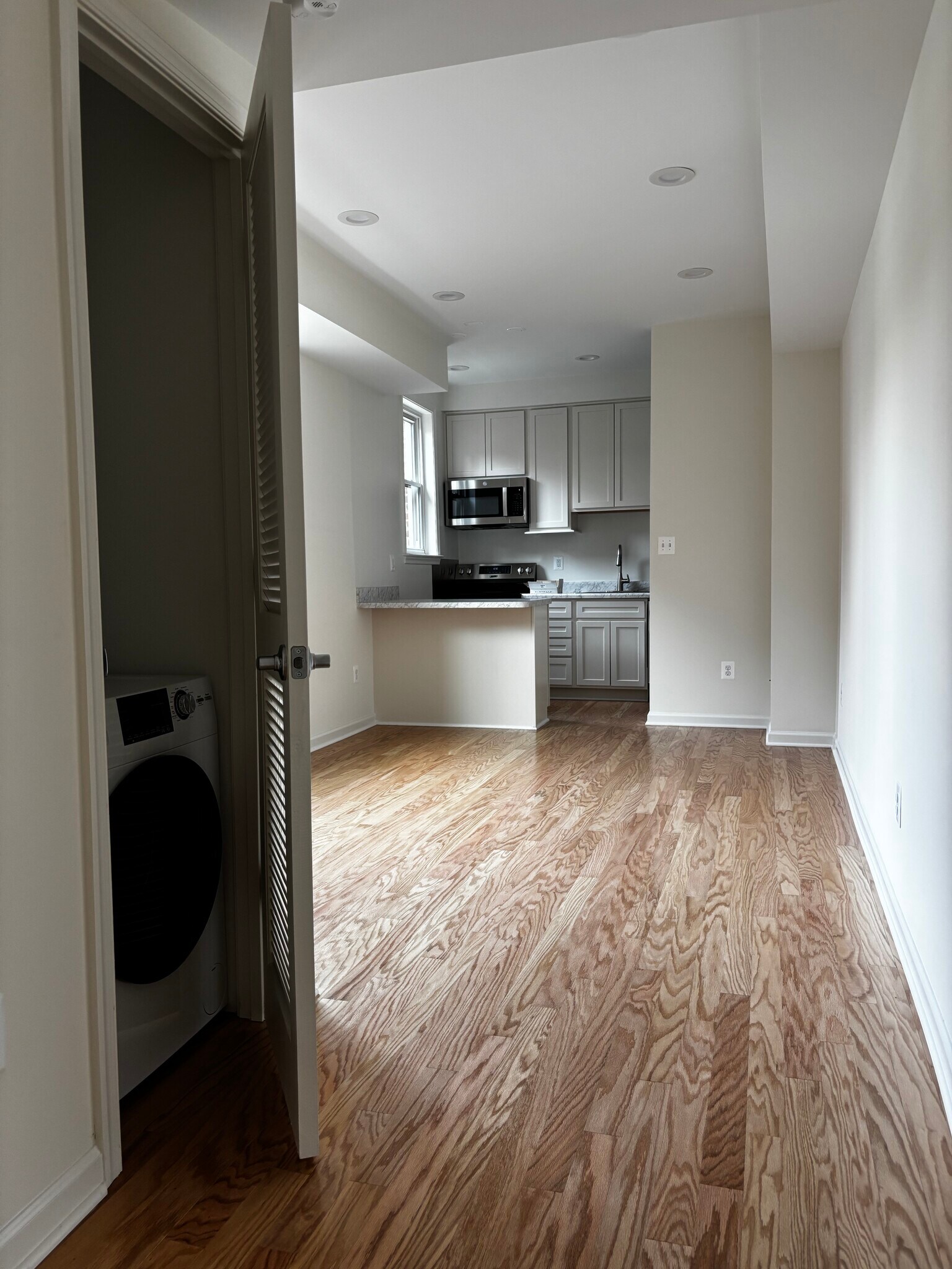 Building Photo - 1447 Chapin St NW
