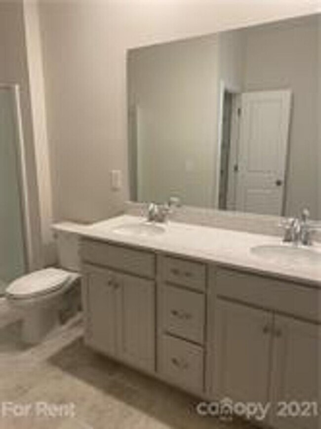 Building Photo - New Home in Desirable Palisades!