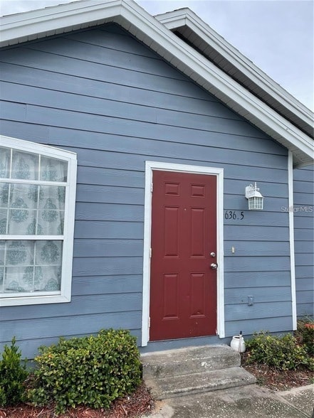 Primary Photo - 636.5 Orchid Dr