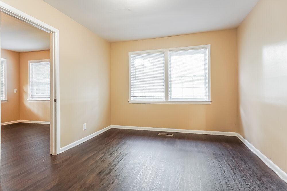 Building Photo - 1116 Hayes Rd