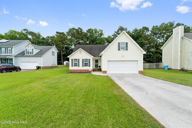 Building Photo - 3 Bedrooms AND A BONUS!! Short Term Leases considered, NO breed restrictions!