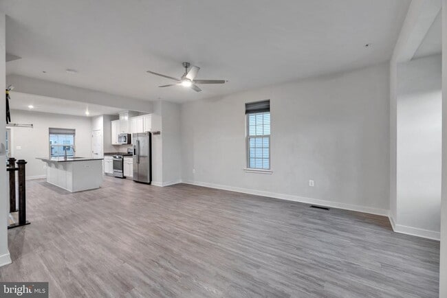 Building Photo - 14737 Earl Mitchell Ave