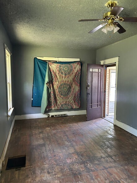 Building Photo - 1405 N 54th St