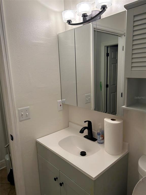 Building Photo - 947 Wages Way