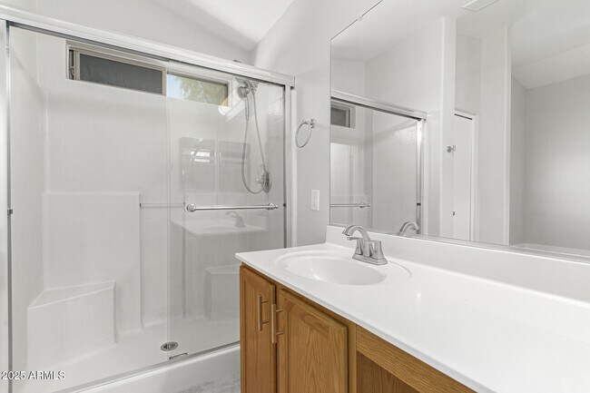 Building Photo - 16455 N 137th Dr