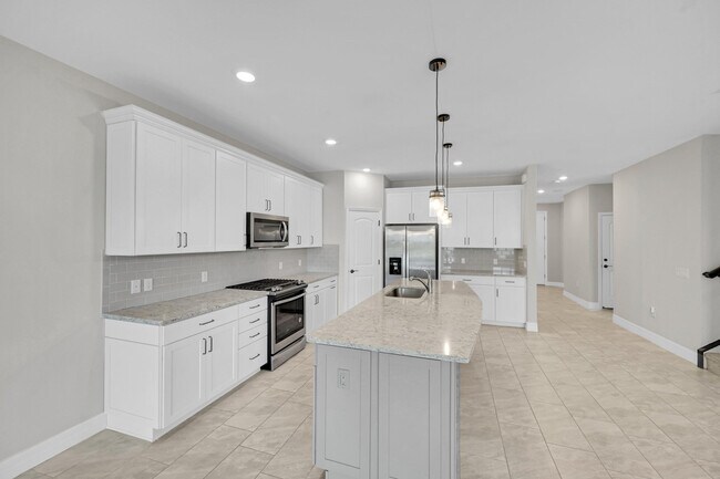 Building Photo - 4995 Cavelletti Rd
