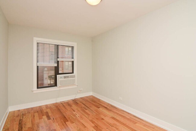 Building Photo - 2913 N Mildred Ave