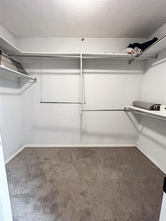 Building Photo - 13228 Green Valley Dr