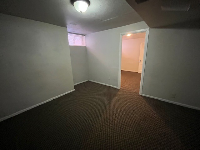 Building Photo - Charming 2 Bed, 1 Bath Lower Level Unit wi...