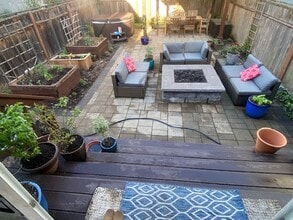 Building Photo - Beautifully renovated 1892 Buckman Bungalow with Hardwoods, Fenced Yard, A/C