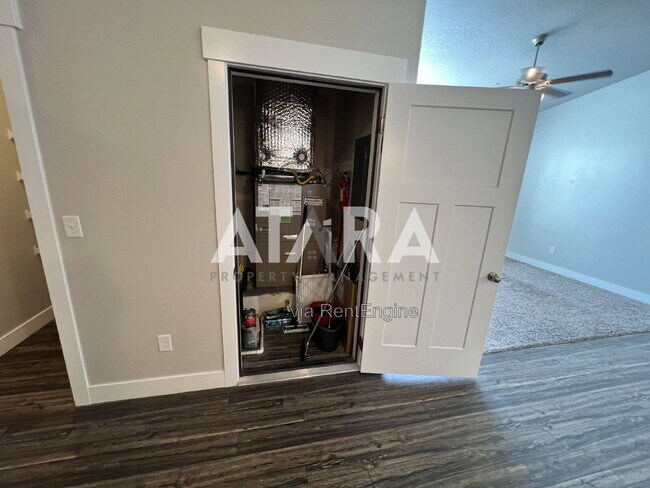Building Photo - 14488 S Selvig Way