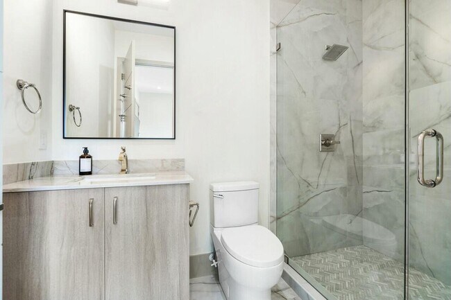 Building Photo - 13460 U.S. Rte 1