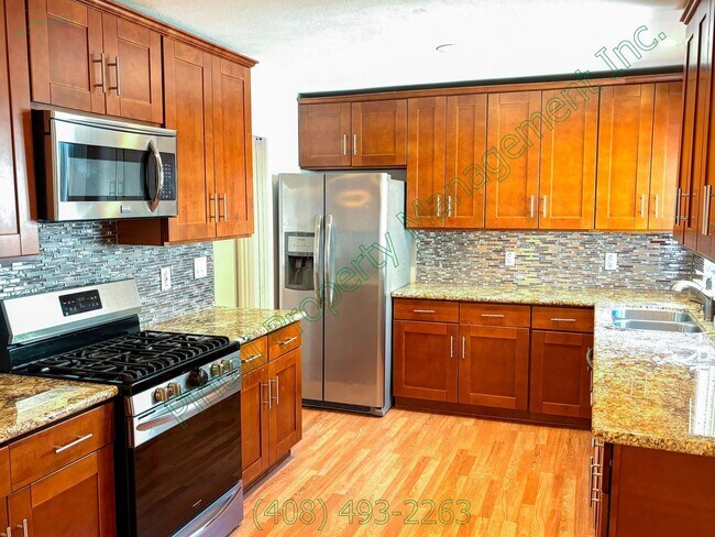 Building Photo - 3428 San Marino Ave