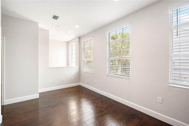 Building Photo - 16 Seagrape Cir